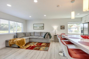 West Palm Beach Vacation Rental about 2 Mi to Beach!
